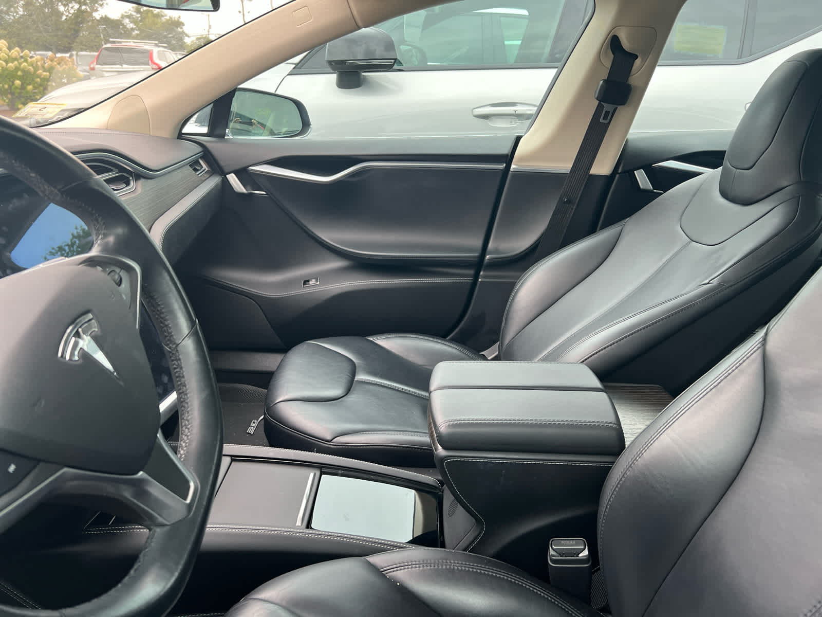 2015 Tesla Model S 85D photo 2