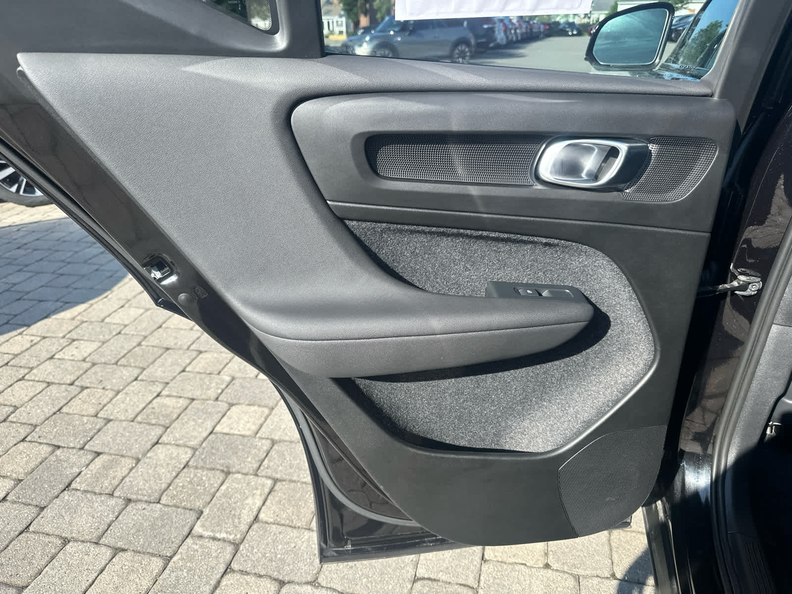 2026 Volvo XC40 Ultra Black Edition - Photo 23