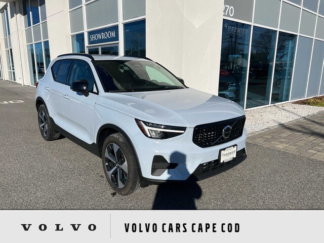 2026 Volvo XC40 B5 Core SUV YV4L12UK9T2674008