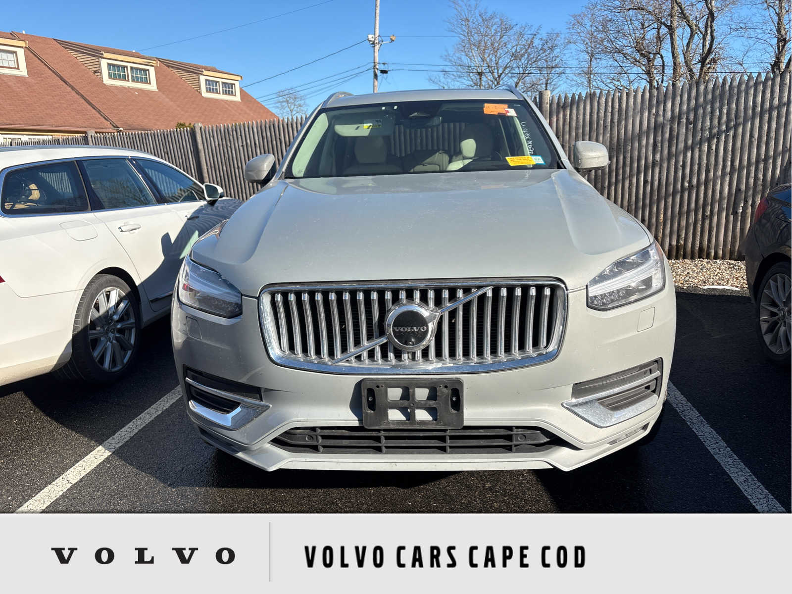 2024 Volvo XC90 Plus's photo