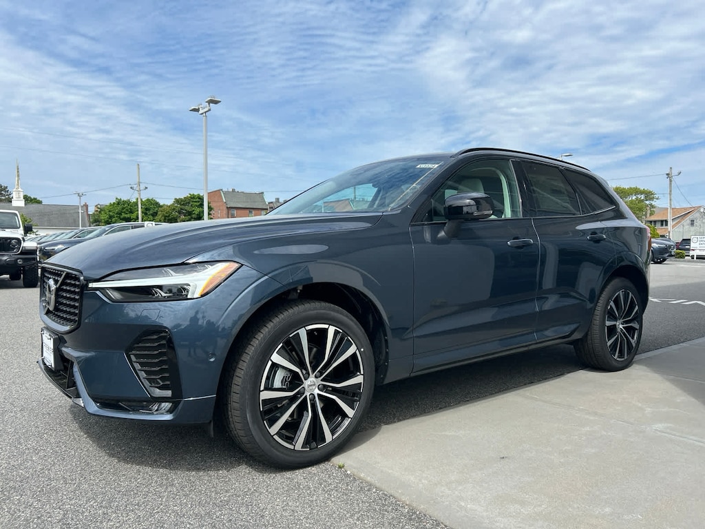 New 2024 Volvo XC60 B5 Plus Dark For Sale/Lease Hyannis, MA Stock V3924