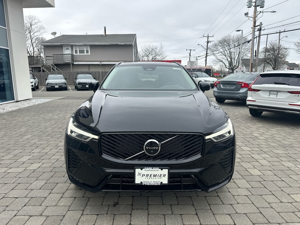 New 2026 Volvo XC60 B5 Plus SUV