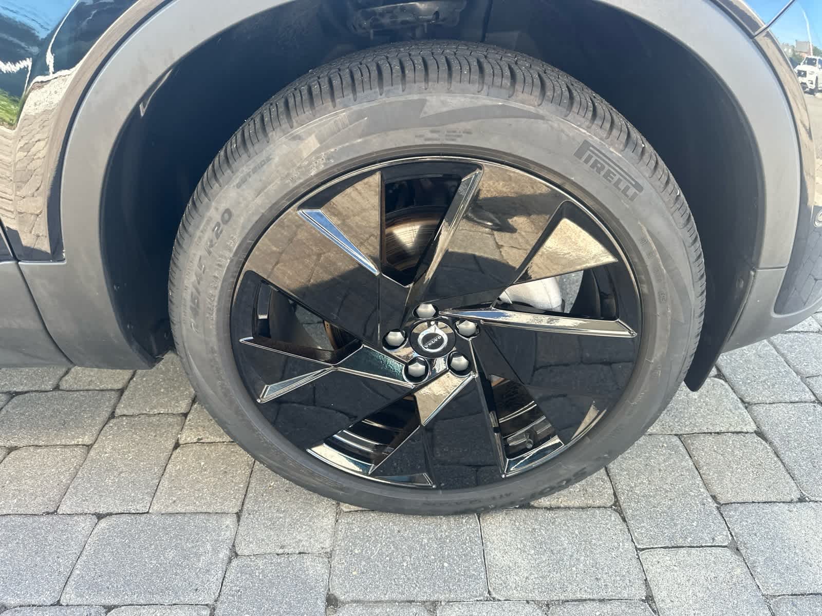 2026 Volvo XC40 Ultra Black Edition - Photo 46