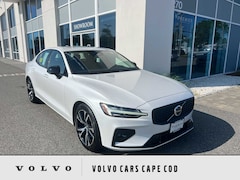 2025 Volvo S60 B5 Core Sedan 7JRL12GJ3SG362226