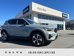 2026 Volvo XC40 B5 Plus AWD SUV