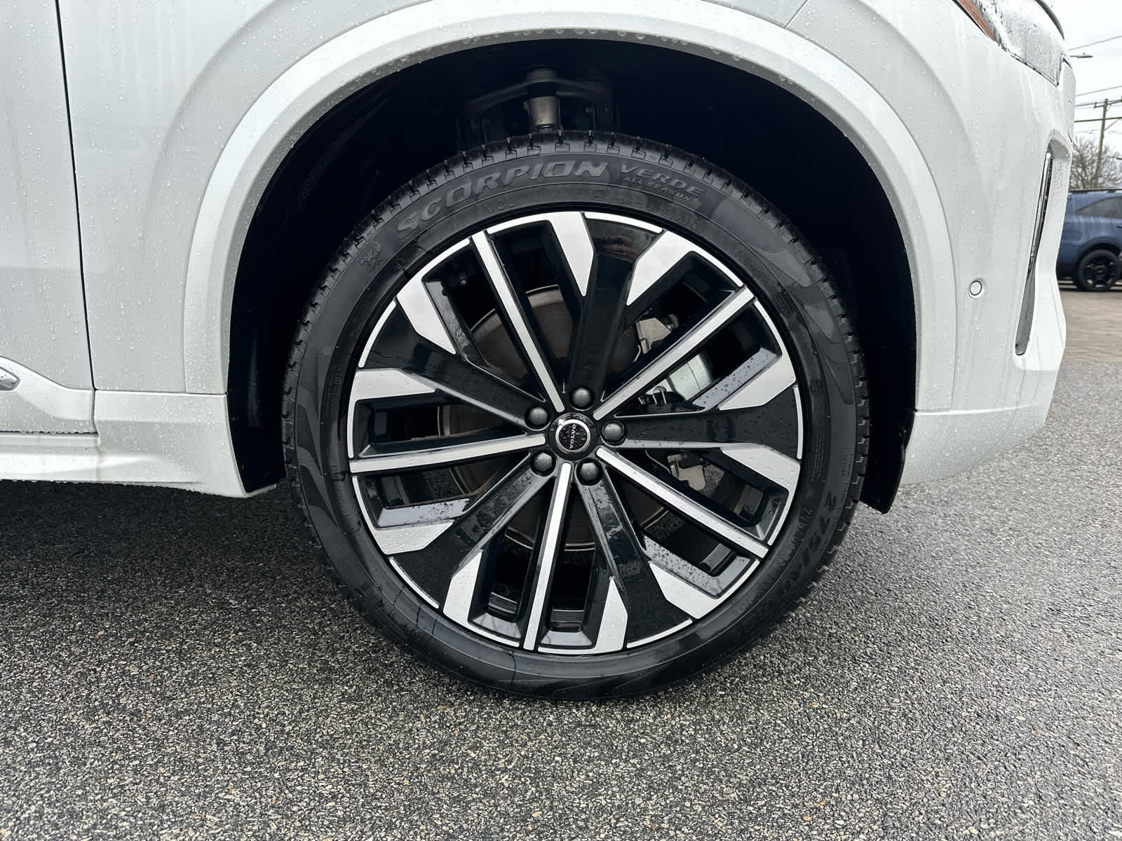 2026 Volvo XC90 Plus - Photo 6