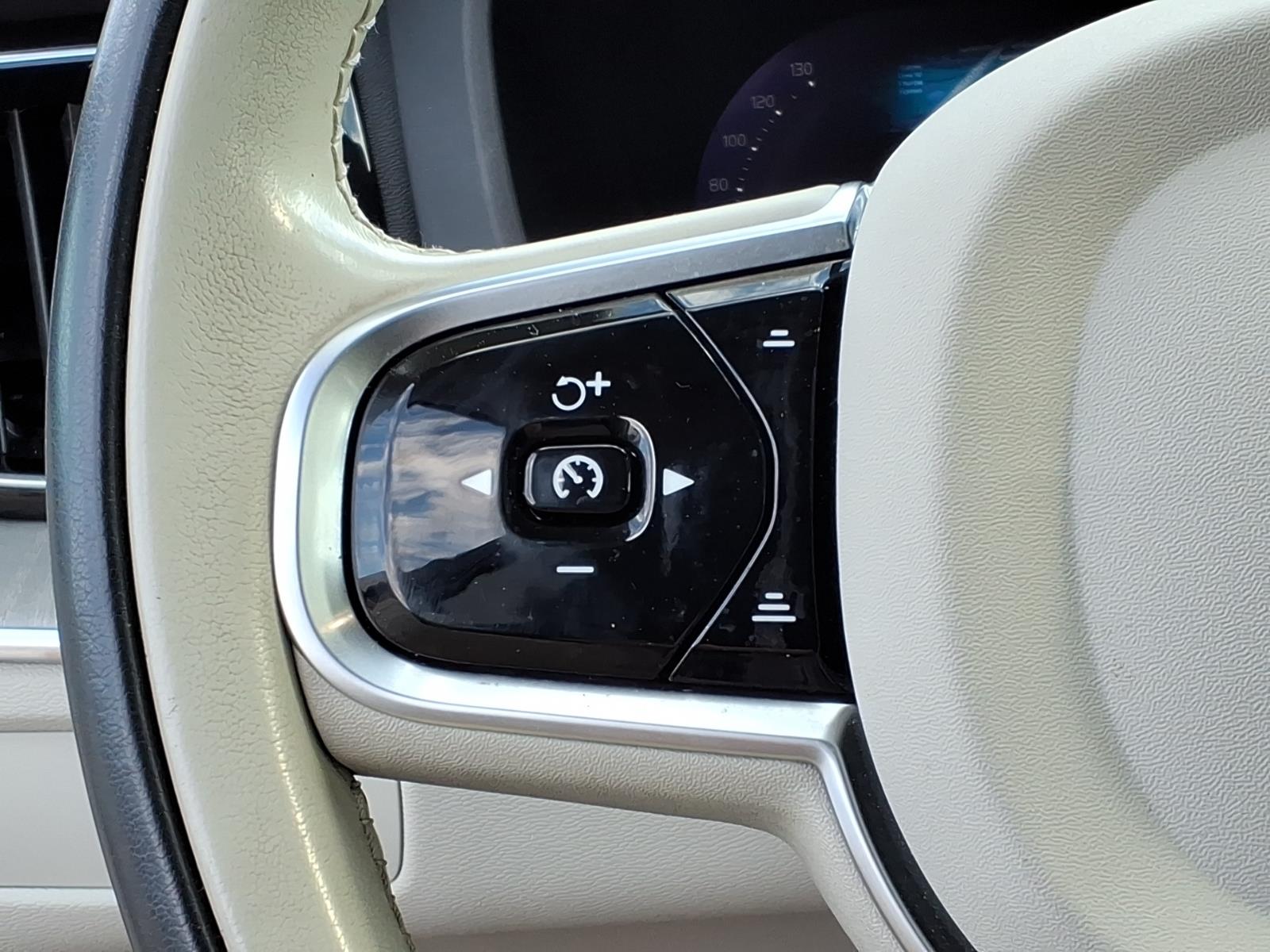 2023 Volvo XC60 Plus - Photo 27