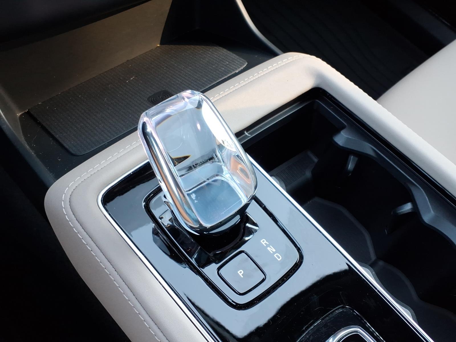 2026 Volvo XC90 Plus - Photo 16