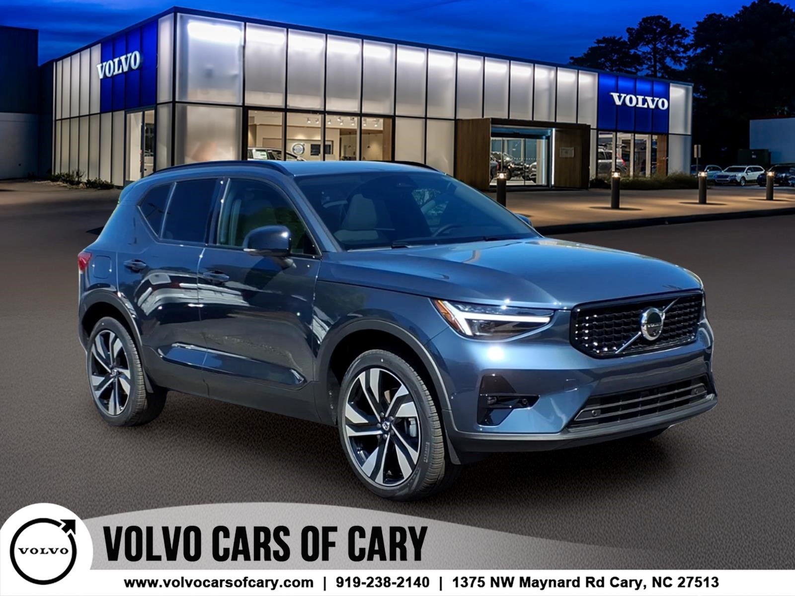 2026 Volvo XC40 B5 Ultra Dark AWD's photo