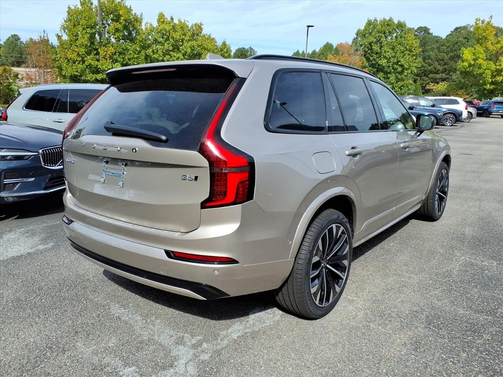 New 2026 Volvo XC90 B6 Ultra Dark Theme 7-Seater SUV