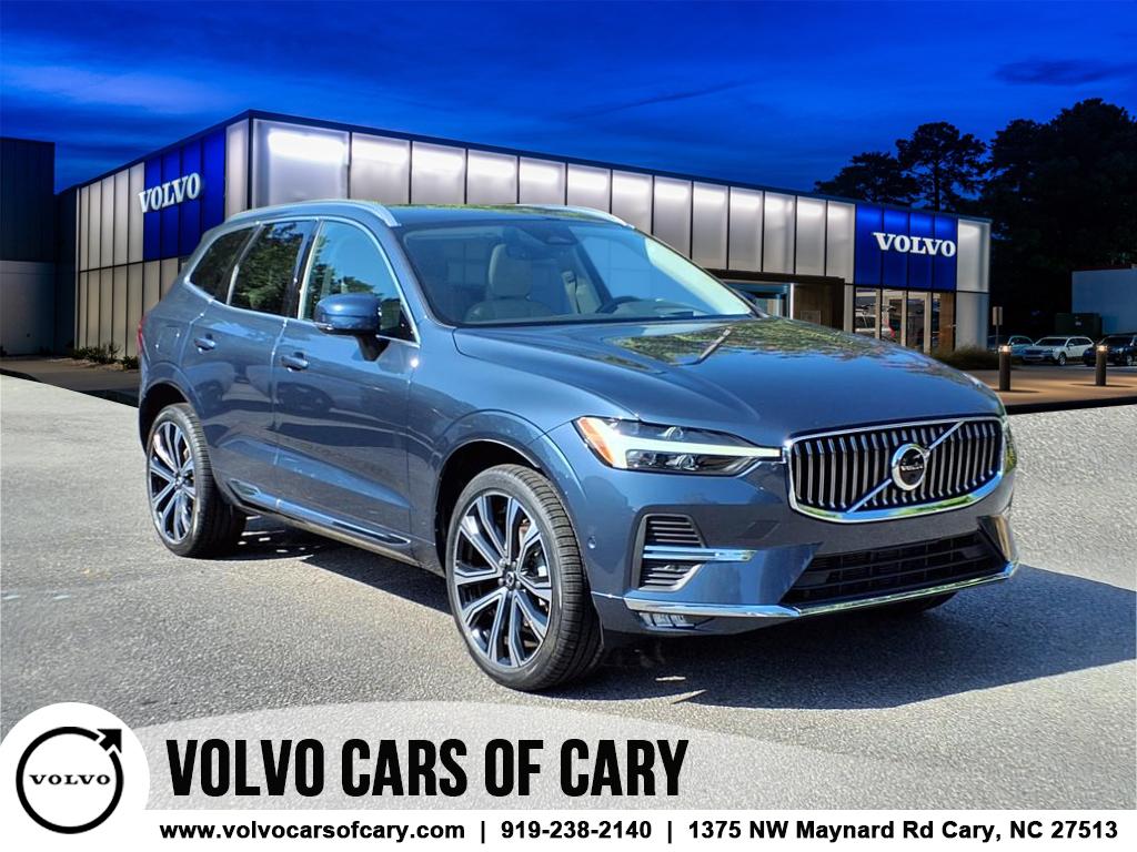 2023 Volvo XC60 B5 FWD Ultimate Bright