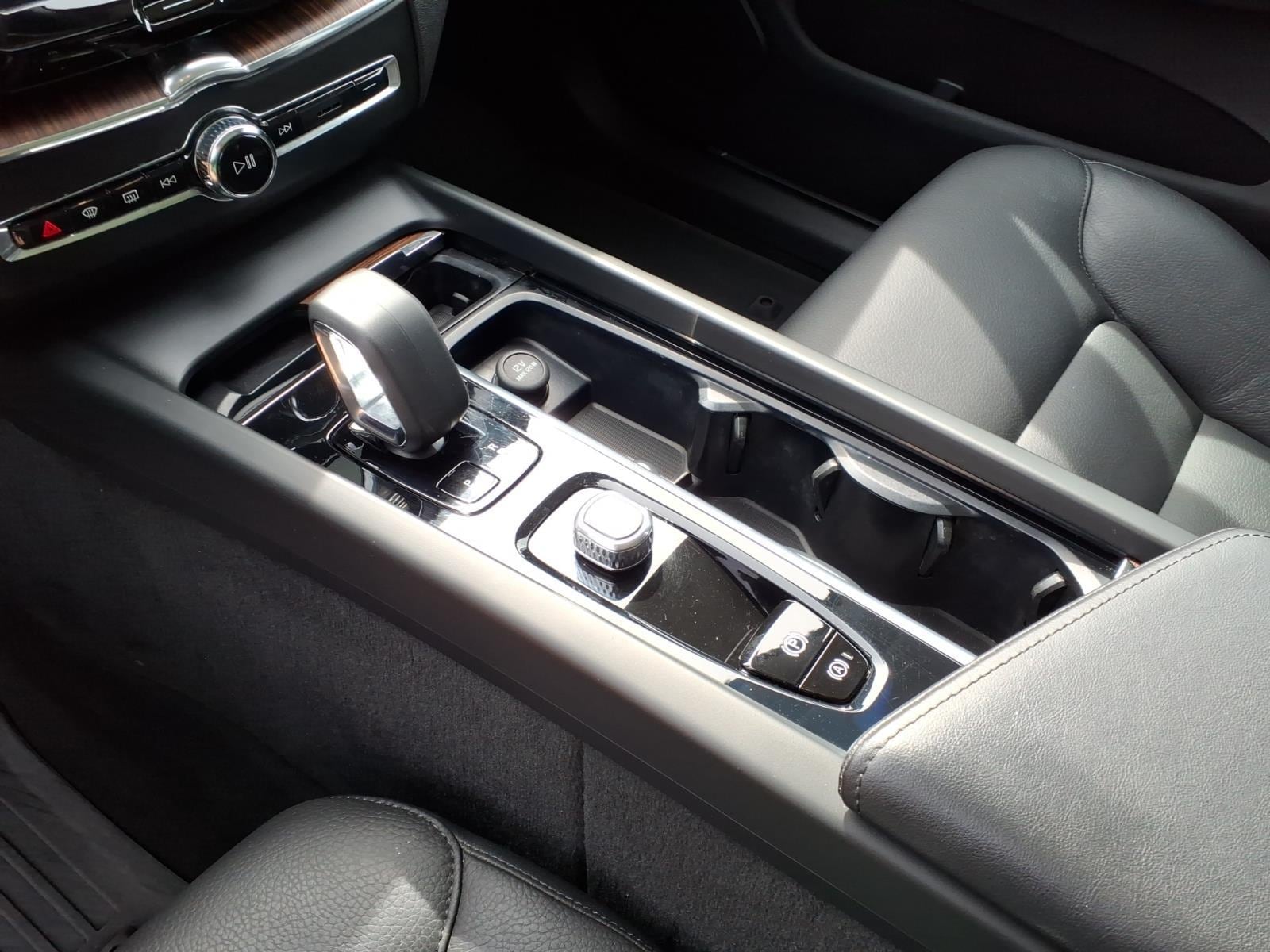 2023 Volvo XC60 Plus - Photo 20