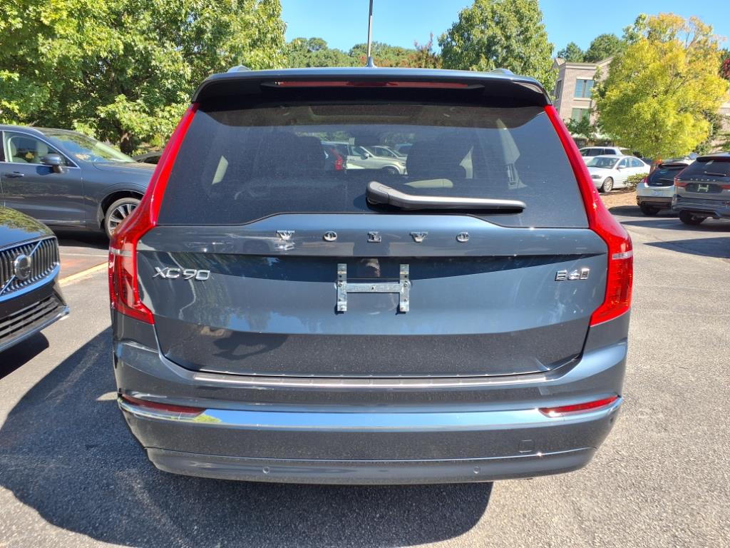 2024 Volvo XC90 Plus photo 4