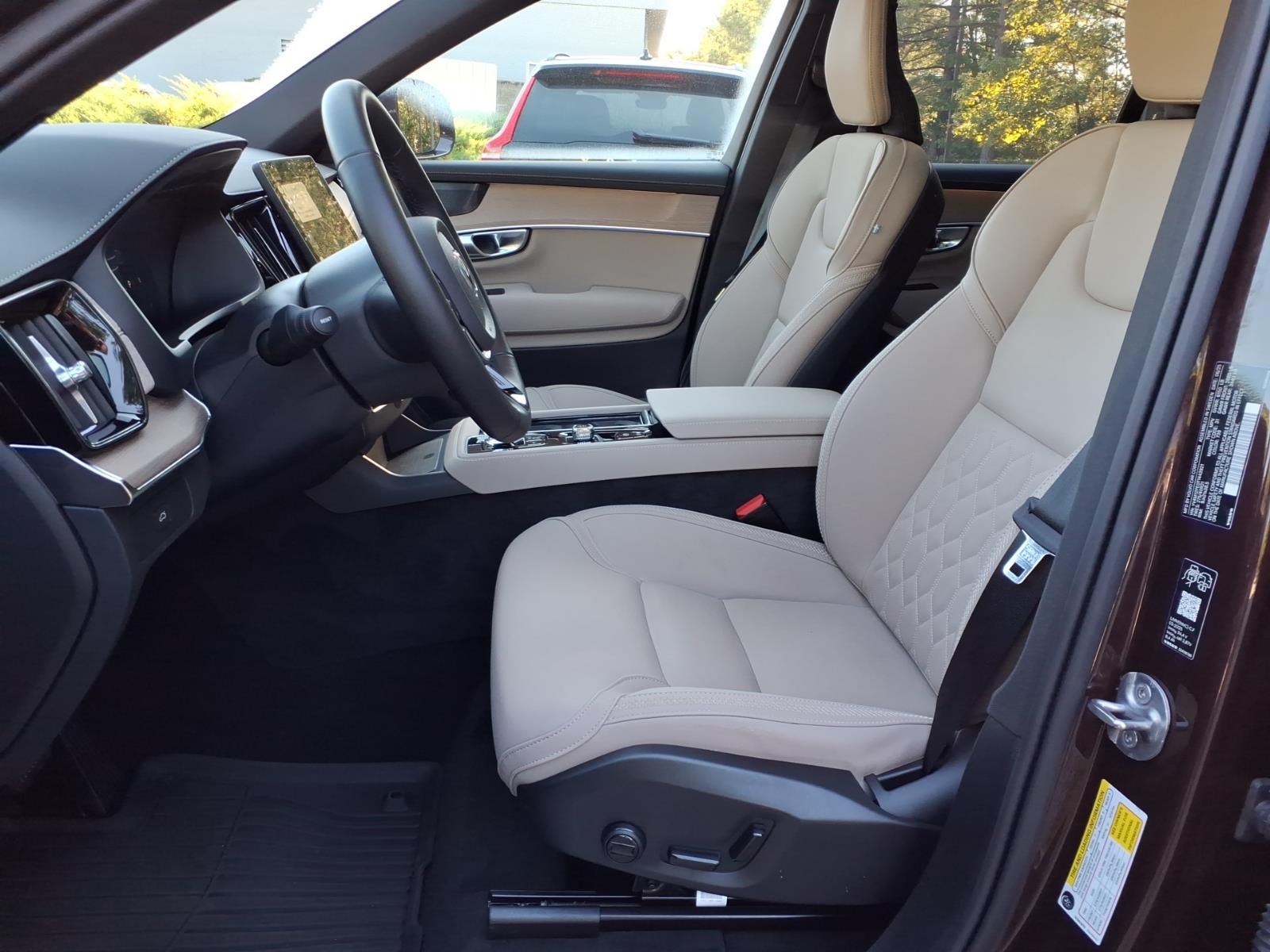 2026 Volvo XC90 Plus - Photo 5