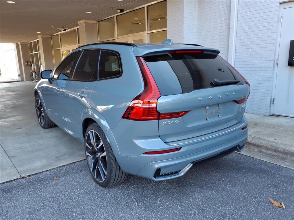 Certified 2023 Volvo XC60 B5 FWD Ultimate Dark SUV