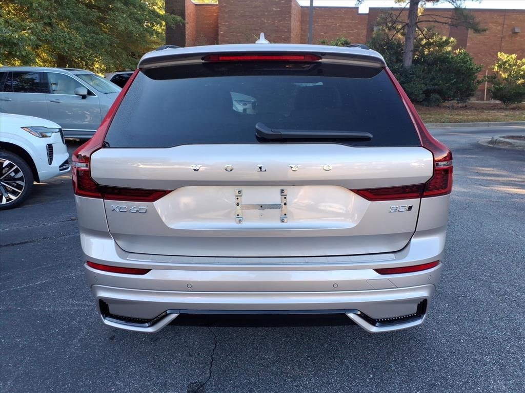 New 2026 Volvo XC60 B5 Plus SUV