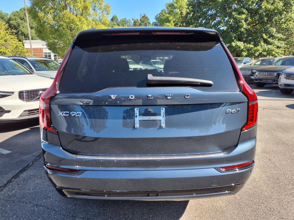 2026 Volvo XC90 photo 2