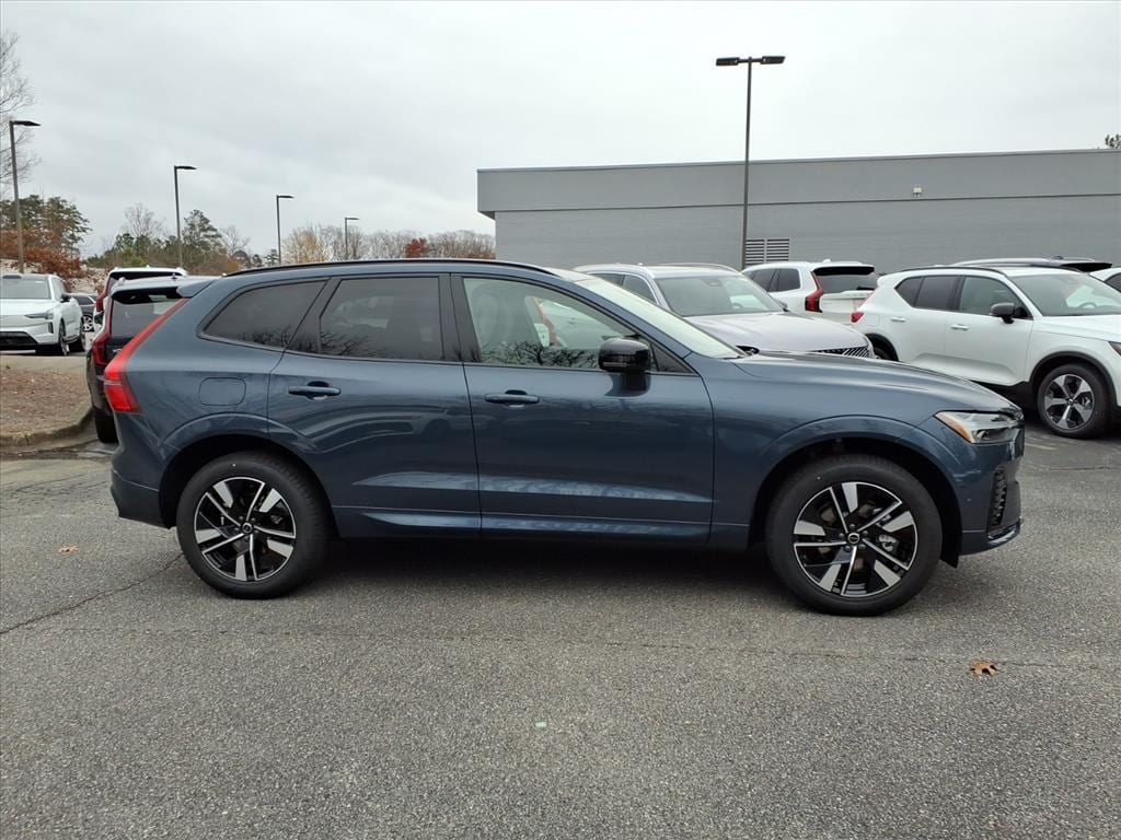 New 2026 Volvo XC60 B5 Plus SUV
