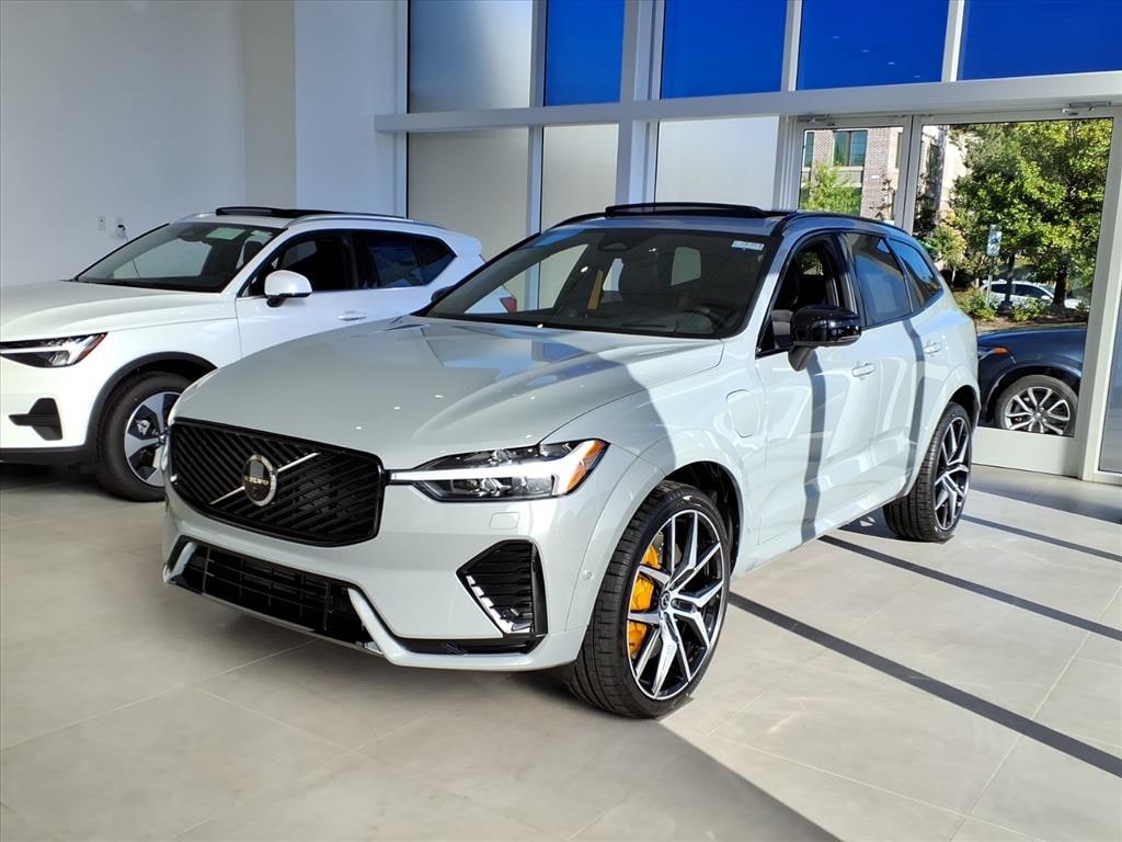 New 2026 Volvo XC60 plug-in hybrid T8 Polestar Engineered SUV