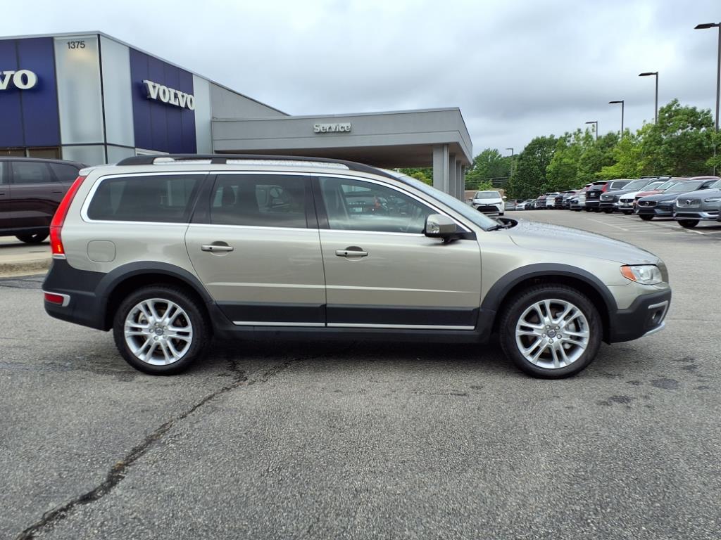 Used 2016 Volvo XC70 Platinum with VIN YV4612NM8G1266561 for sale in Cary, NC