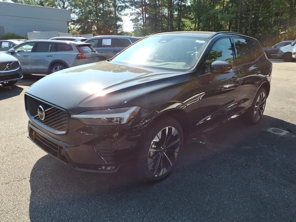 2026 Volvo XC60 Plus - Photo 9