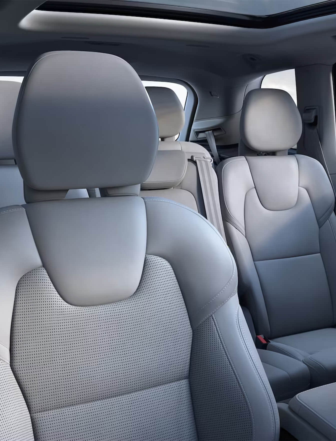 Volvo XC90 vs. INFINITI QX60 Interior Features