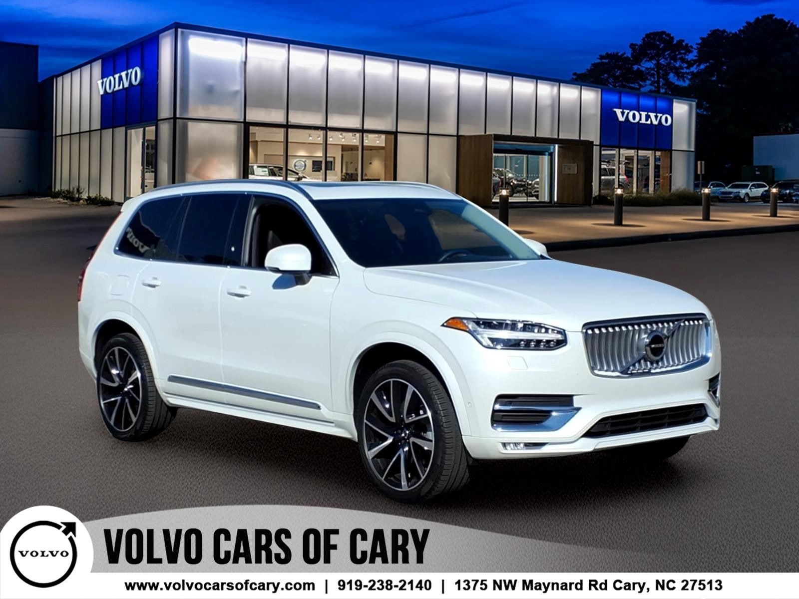 2023 Volvo XC90 B5 Plus 4WD's photo