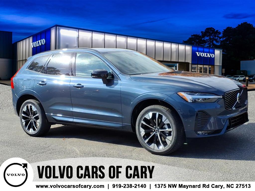 2026 Volvo XC60 Plus's photo