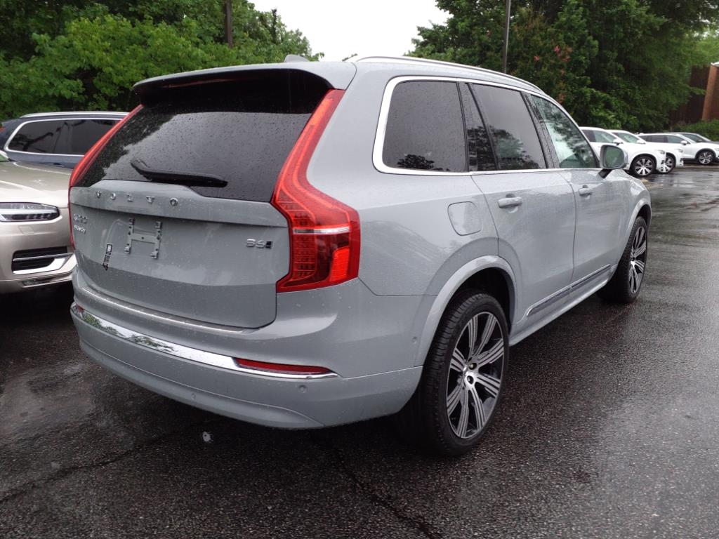 2025 Volvo XC90 Plus photo 3