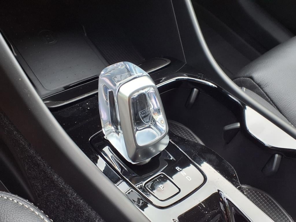2026 Volvo XC40 Plus - Photo 23