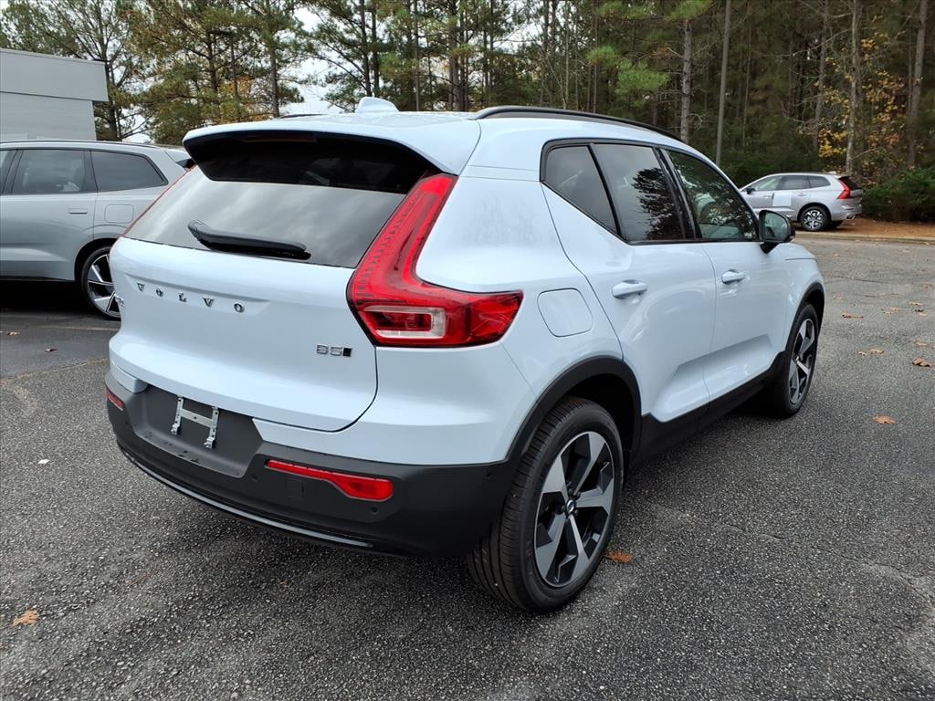 New 2026 Volvo XC40 B5 Plus SUV