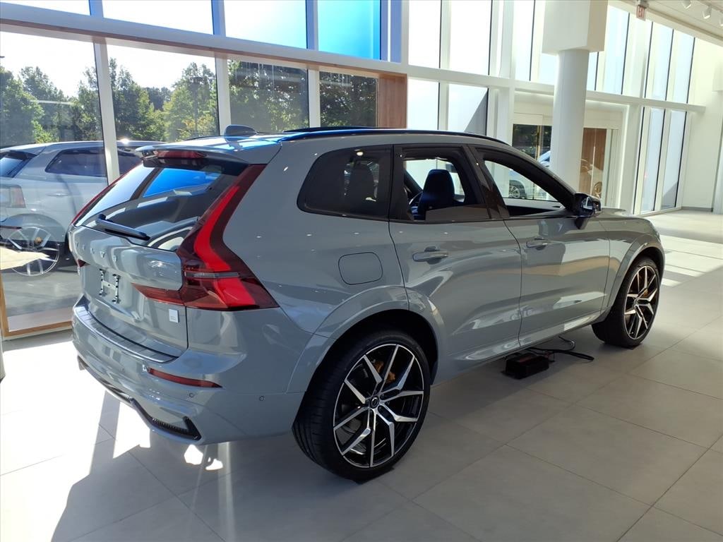 New 2026 Volvo XC60 plug-in hybrid T8 Polestar Engineered SUV