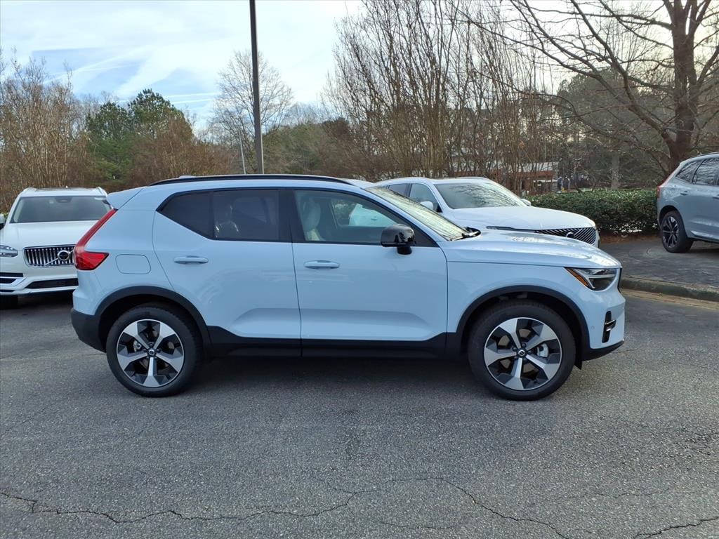 New 2026 Volvo XC40 B4 Plus SUV