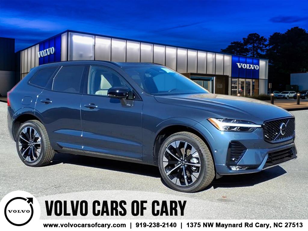 2026 Volvo XC60 Plus's photo