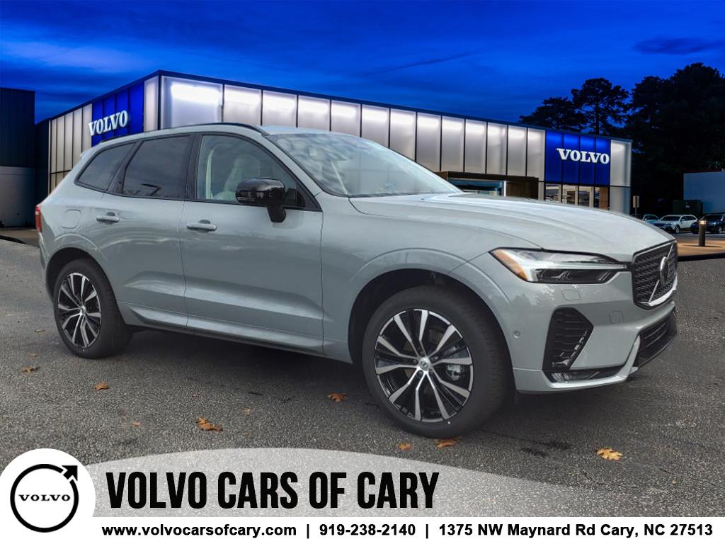 2025 Volvo XC60 B5 Plus