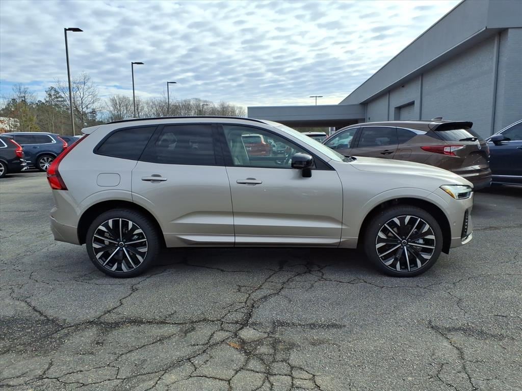 New 2026 Volvo XC60 B5 Ultra SUV