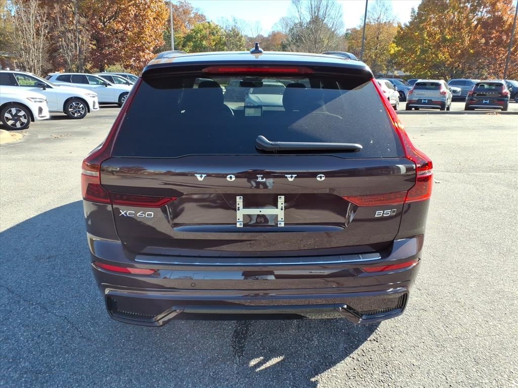 New 2026 Volvo XC60 B5 Plus SUV