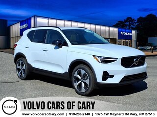 2026 Volvo XC40 B5 Plus AWD SUV