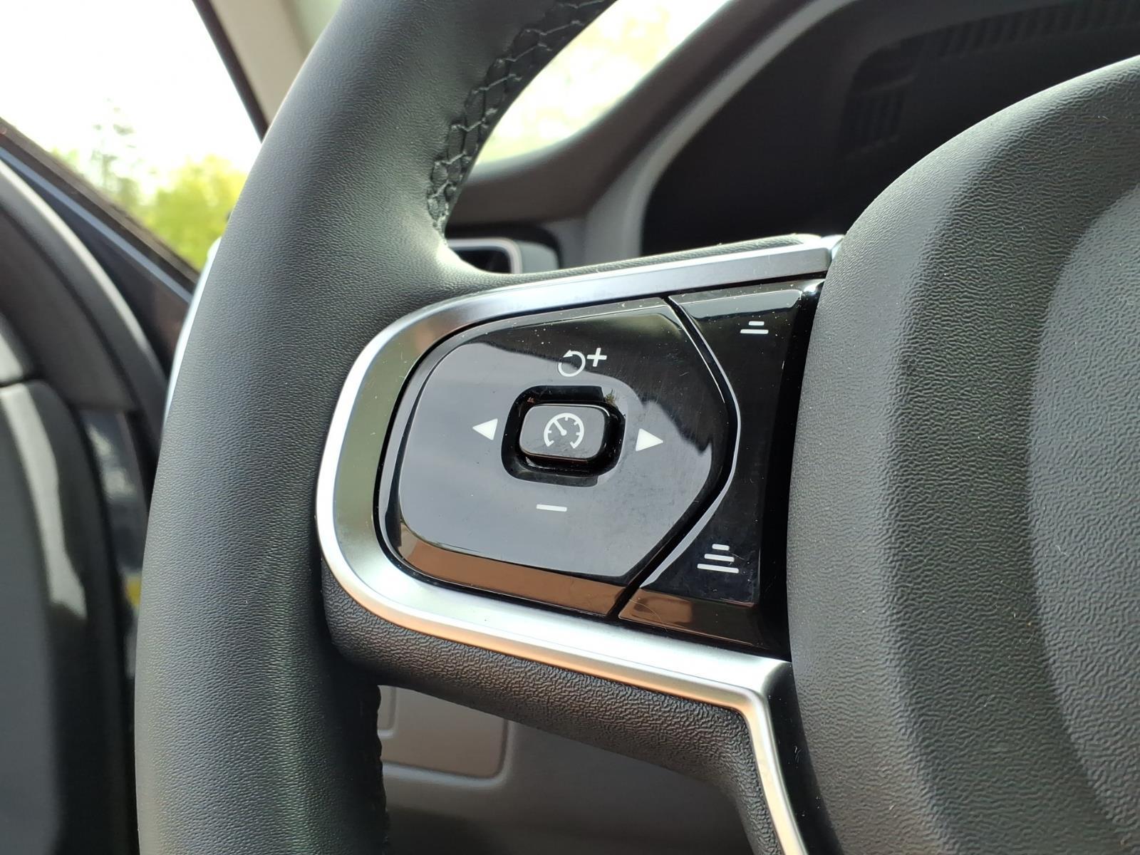 2023 Volvo XC60 Plus - Photo 24