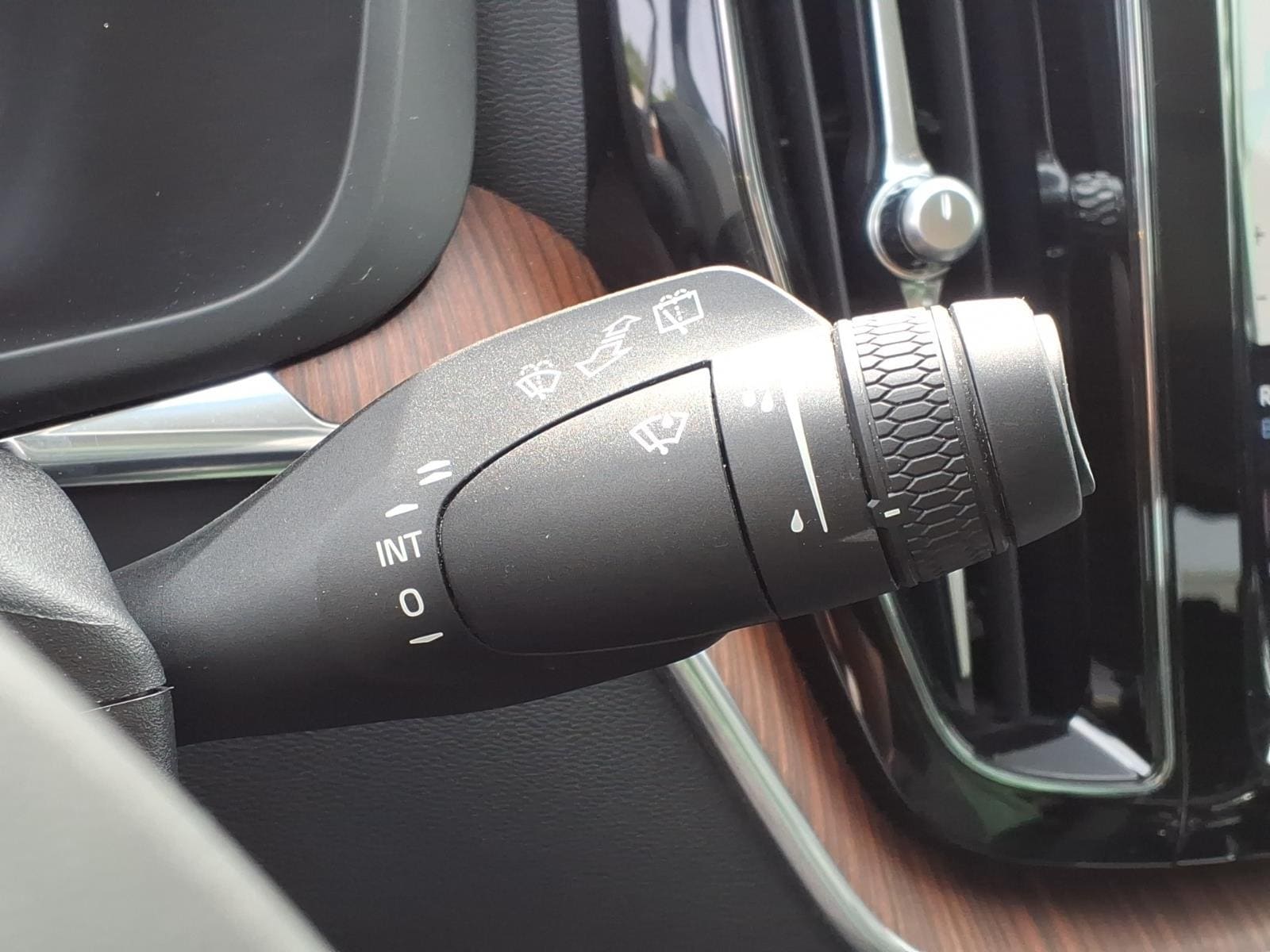 2023 Volvo XC60 Plus - Photo 27