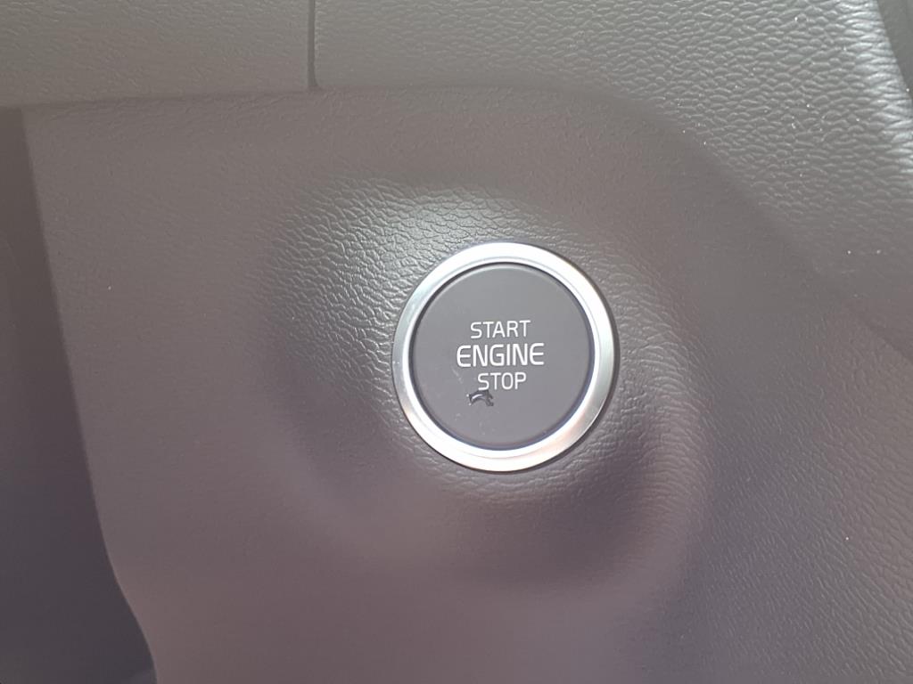 2026 Volvo XC40 Plus - Photo 22