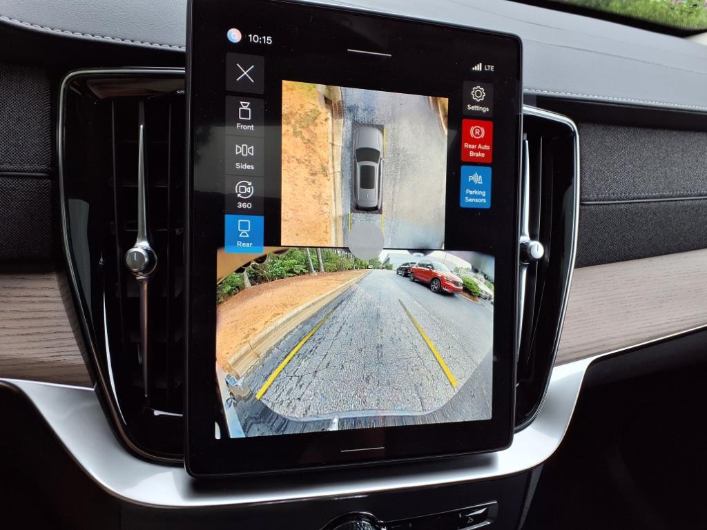 2026 Volvo XC90 Plus - Photo 19