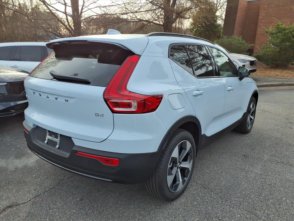 New 2026 Volvo XC40 B4 Plus SUV
