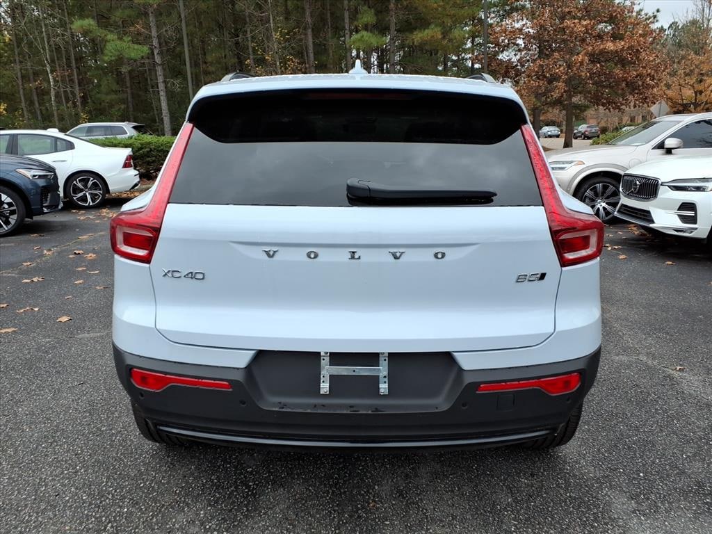 New 2026 Volvo XC40 B5 Plus SUV