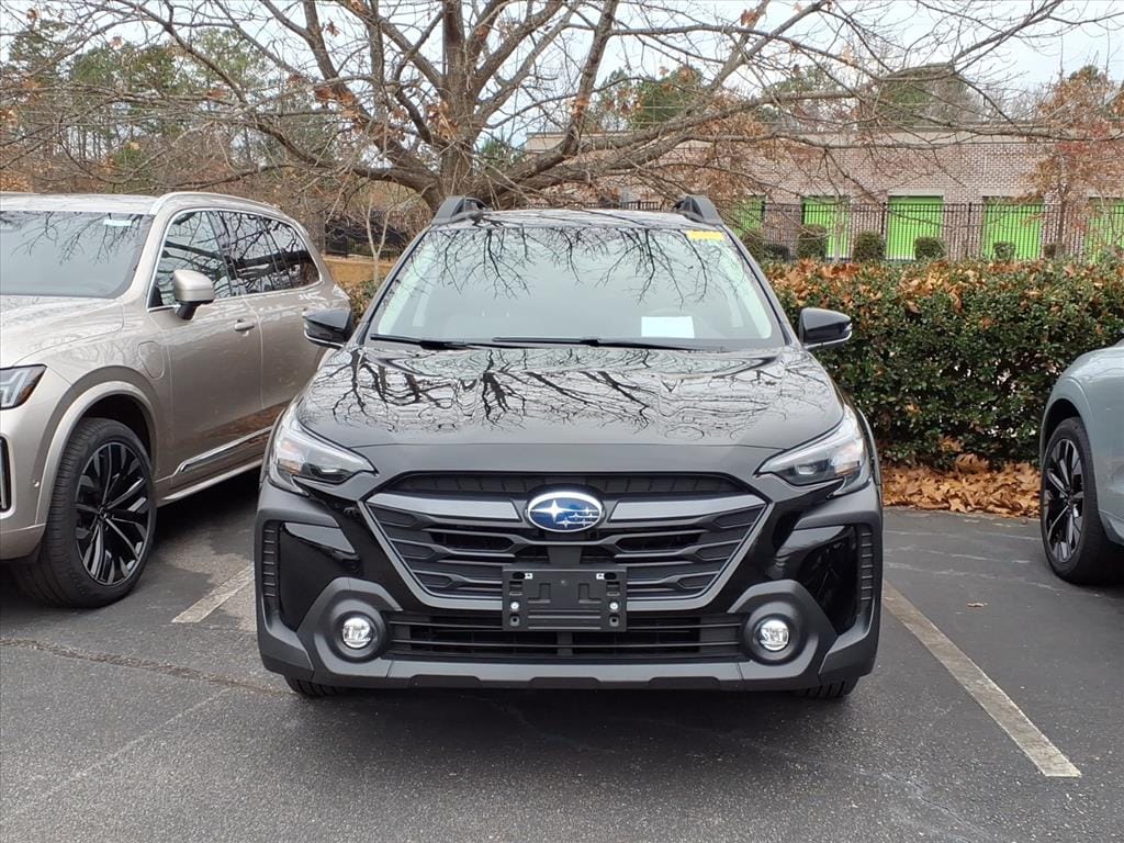 Used 2025 Subaru Outback Premium SUV