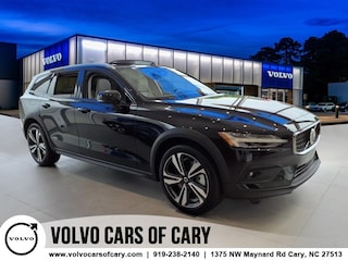 2025 Volvo V60 Cross Country B5 Plus AWD Wagon