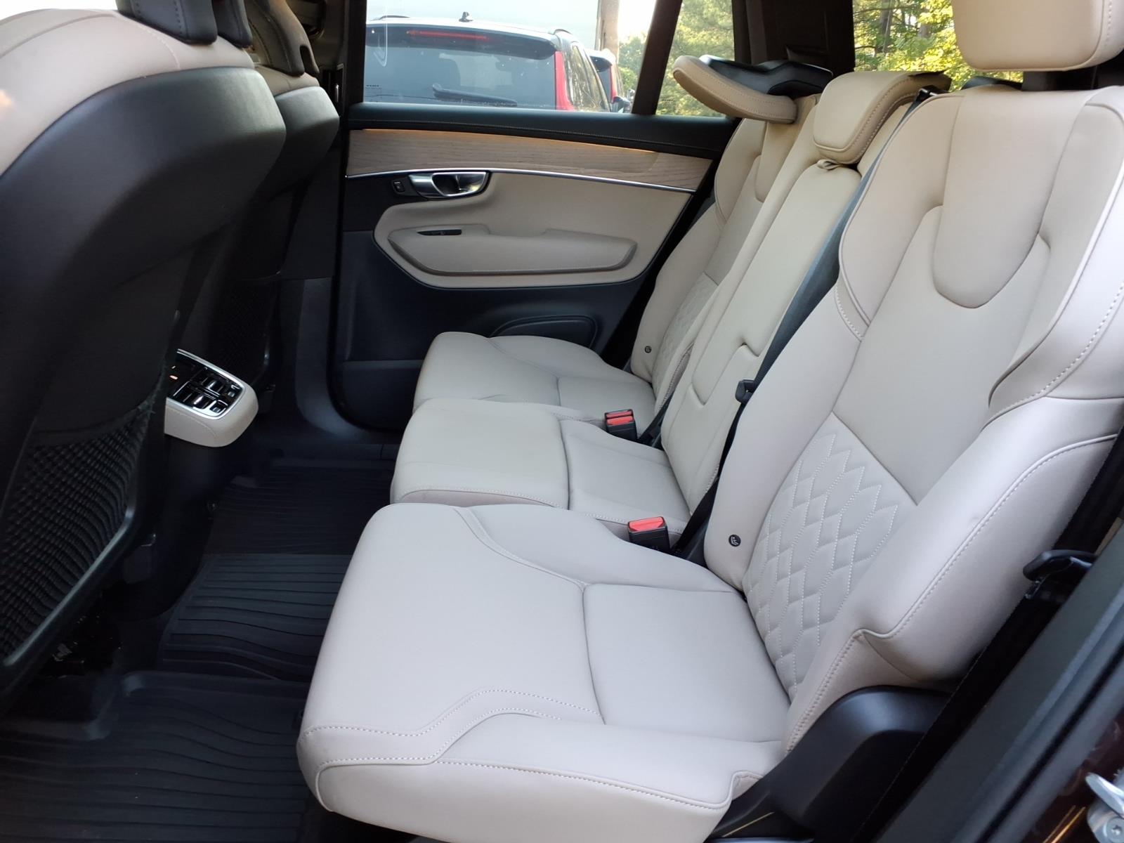 2026 Volvo XC90 Plus - Photo 8