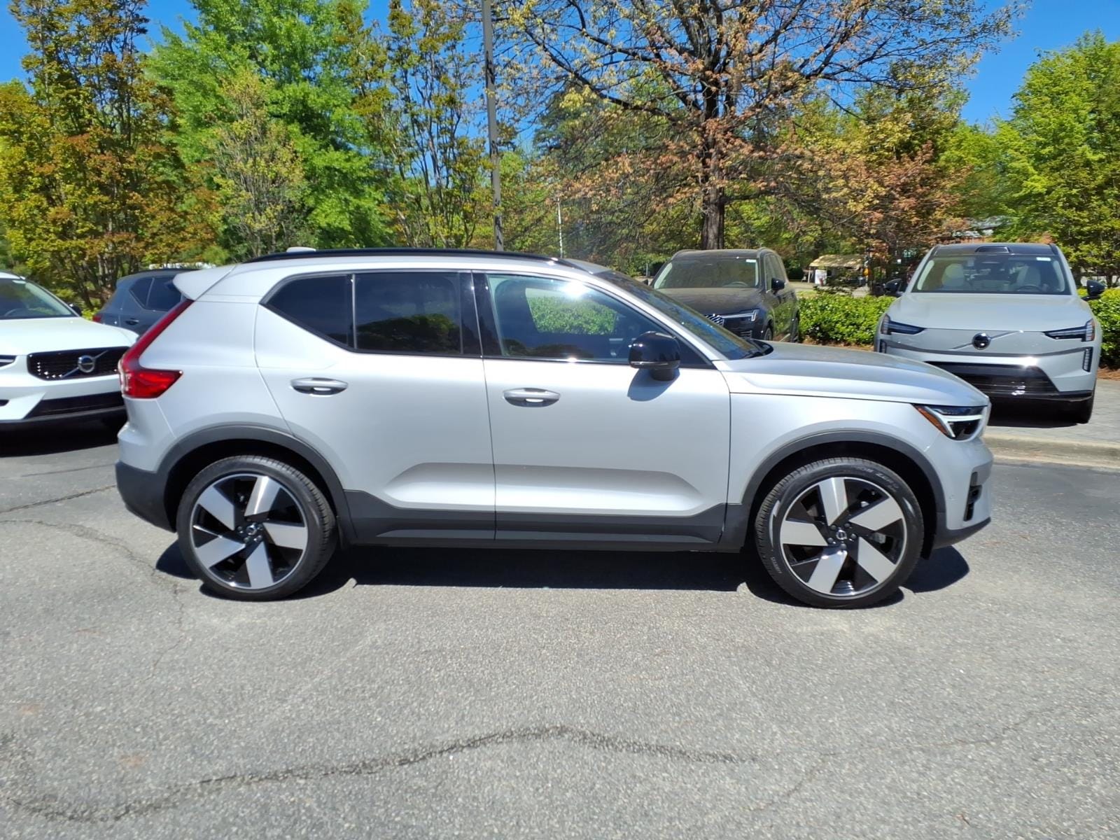 Used 2024 Volvo XC40 Ultimate with VIN YV4EH3HM4R2238200 for sale in Cary, NC