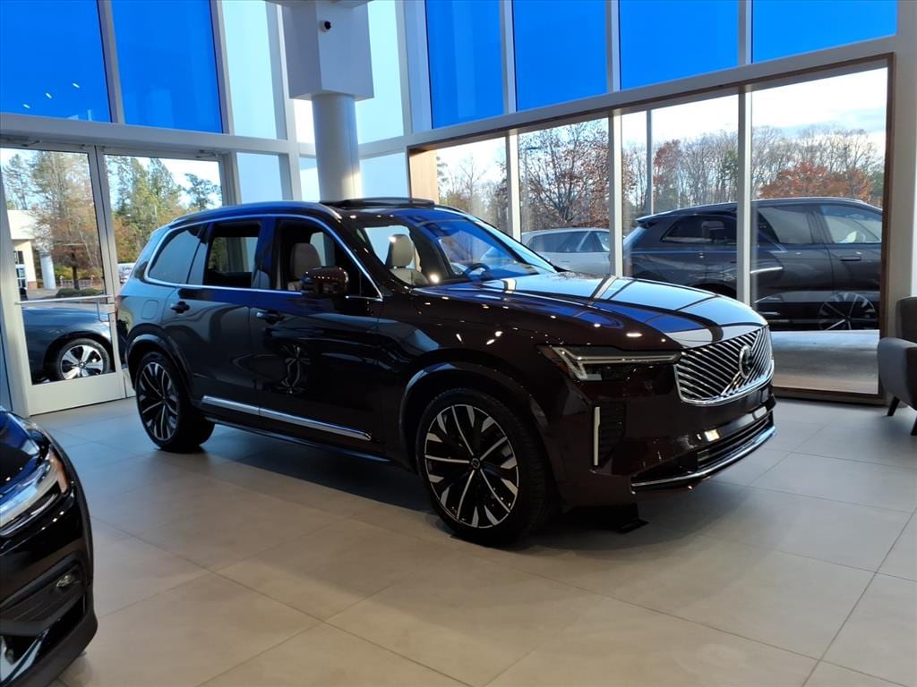 2025 Volvo XC90 Ultra's photo