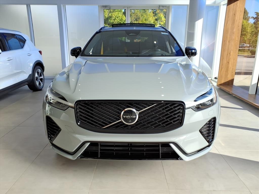 New 2026 Volvo XC60 plug-in hybrid T8 Polestar Engineered SUV